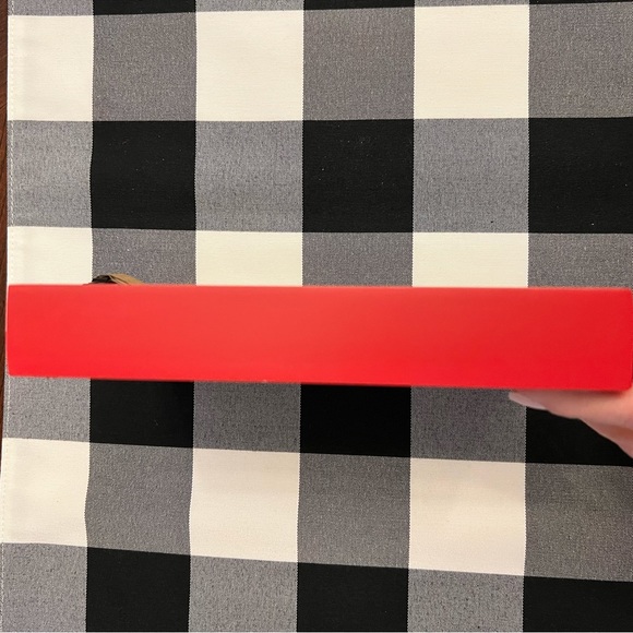 Be Mine Rustic Farmhouse Style Valentines Day Sign hang or stand on tiered tray - Picture 7 of 11